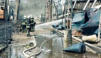 У Кропивницькому сталася пожежа на підприємстві з виробництва фарб. Що стало причиною? (оновлено)